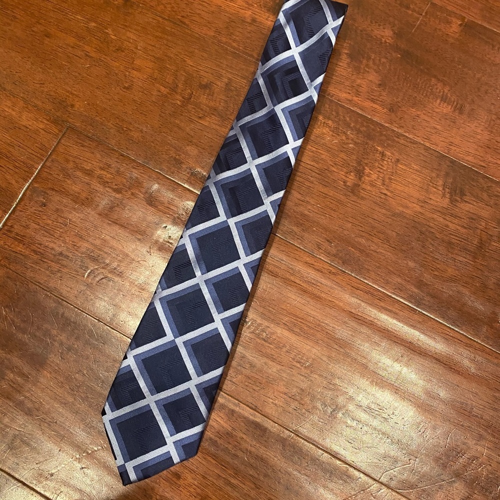 Class club gold label silk tie